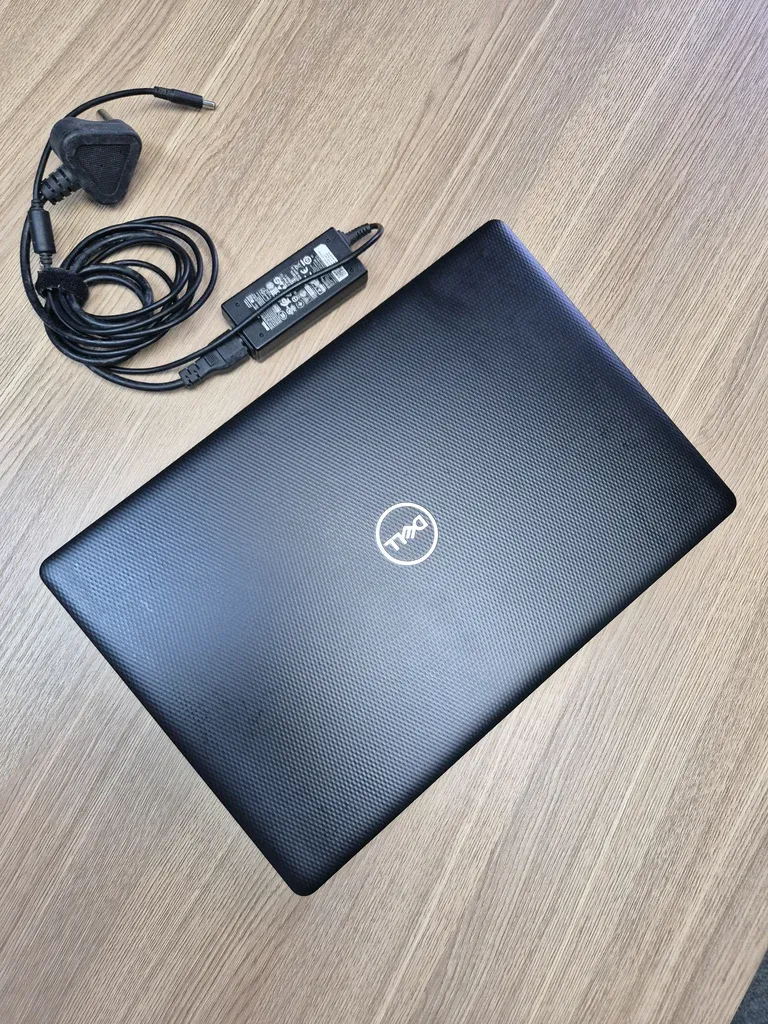 Dell Inspiron 15 | Core i7 10th Gen