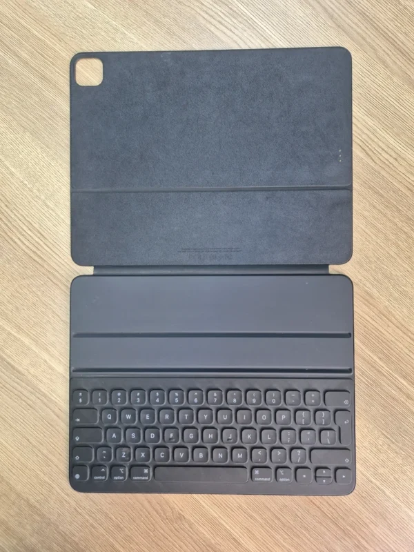 Apple Smart Keyboard Folio for iPad Pro 12.9-Inch Apple Smart Keyboard Folio for iPad Pro 12.9-Inch