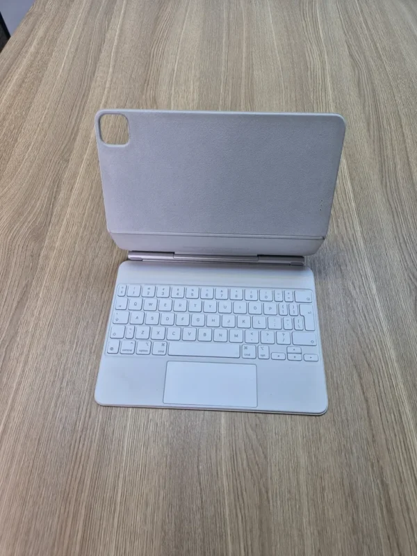 Apple Magic Keyboard 11-Inch for iPad Pro and iPad Air