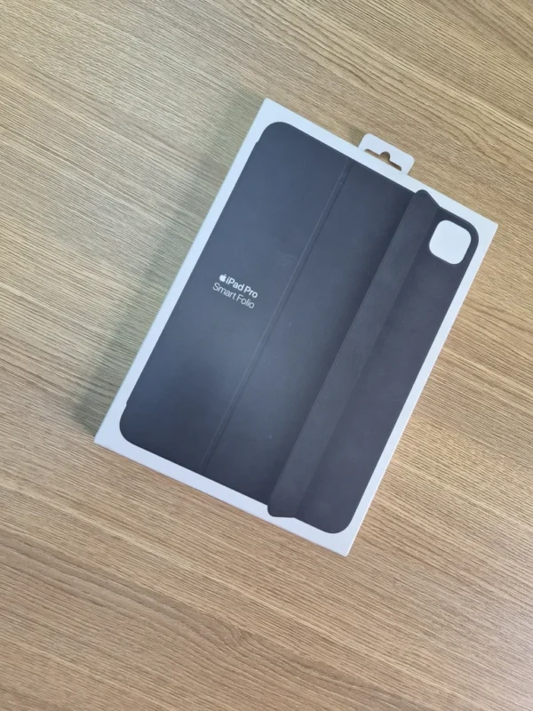 Apple iPad Pro 11-inch (M4) Smart Folio Cover Apple iPad Pro 11-inch (M4) Smart Folio Cover