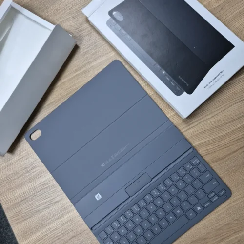 Samsung Galaxy Tab S11 Keyboard Slim Book Cover