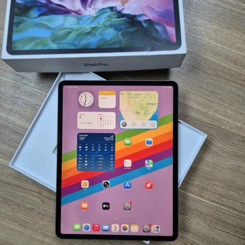 iPad Pro 12.9-Inch 4th Gen 128GB WiF-i iPad Pro 12.9-Inch 4th Gen 128GB Wi-Fi