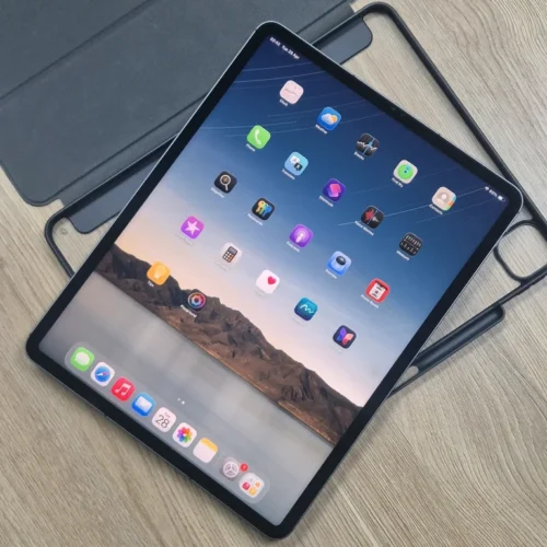 iPad Pro 12.9-Inch 5th Gen M1 Chip iPad Pro 12.9-Inch 5th Gen M1 Chip