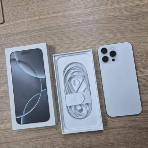 iPhone 16 Pro Max 256GB White Titanium