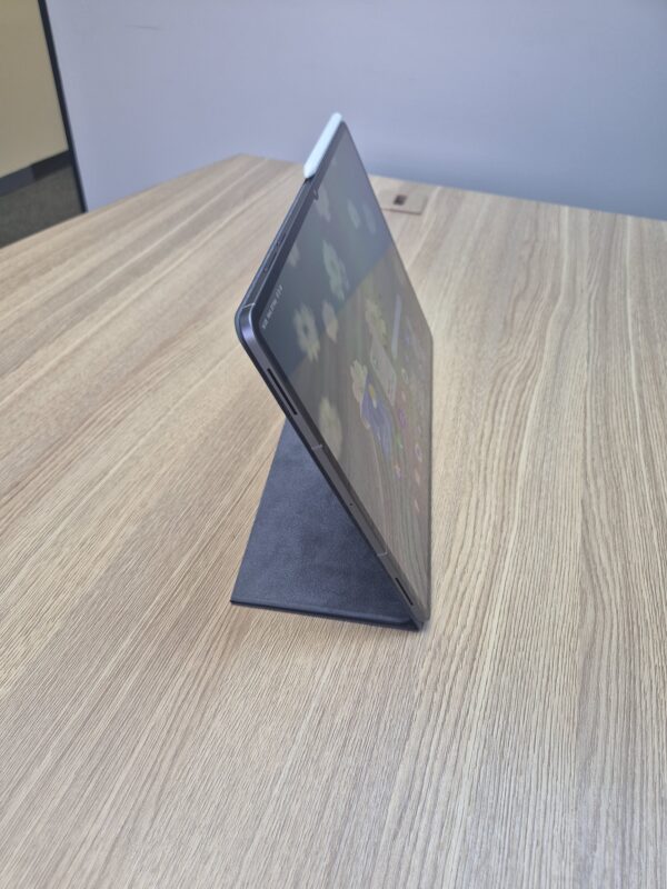 2026/05/1001111816-scaled.jpg Samsung Galaxy Tab S11 Ultra 5G with Samsung Book Cover (Pre-owned)