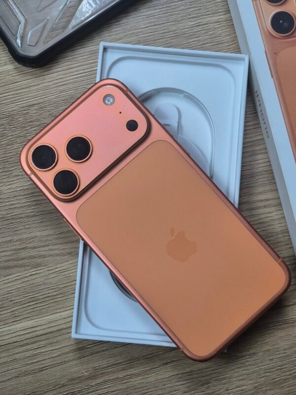 iPhone 17 Pro Max 256GB Cosmic Orange (Pre-owned)