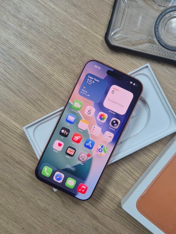 iPhone 17 Pro Max 256GB Cosmic Orange (Pre-owned)