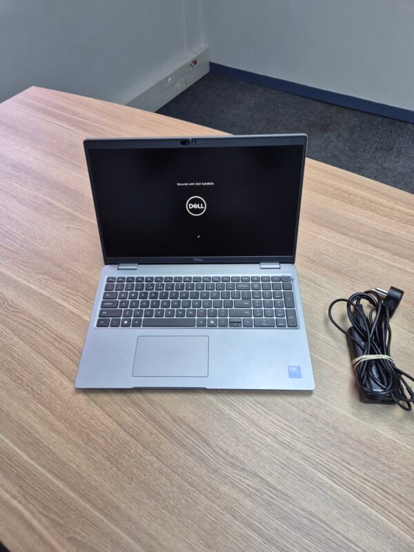 Dell Latitude 5550 Core Ultra 5 8GB RAM 256GB SSD (Pre-owned)