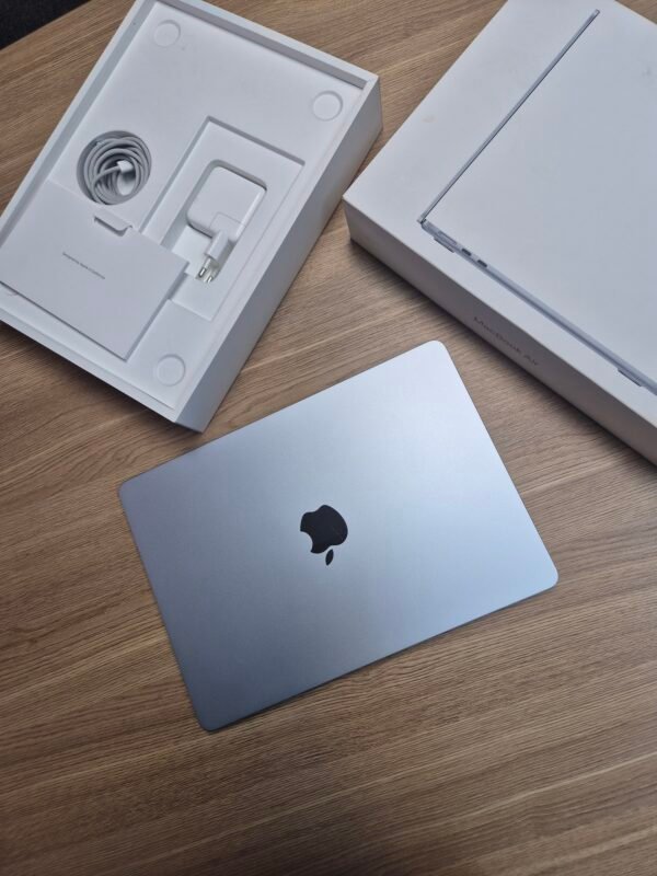 13-Inch MacBook Air M4 24GB RAM 512GB SSD (Pre-owned)