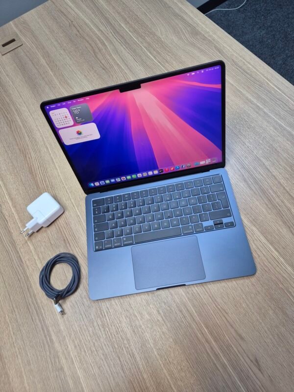 2026/07/1001207364-scaled.jpg 13-Inch MacBook Air M5 16GB RAM 512GB SSD (Pre-owned)
