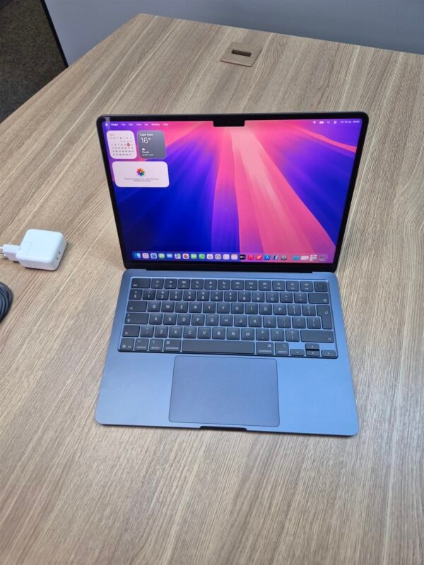 2026/07/1001207366-scaled.jpg 13-Inch MacBook Air M5 16GB RAM 512GB SSD (Pre-owned)