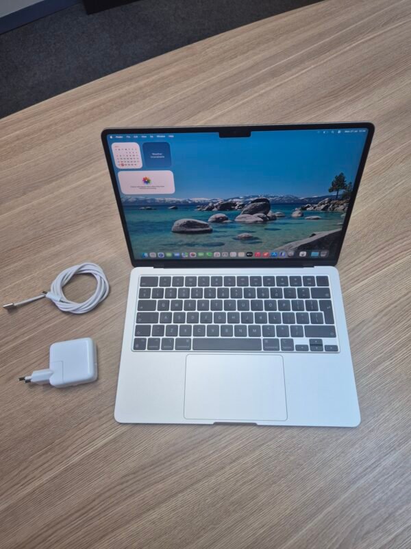 13-Inch MacBook Air M2 16GB 256GB Starlight (Pre-owned)