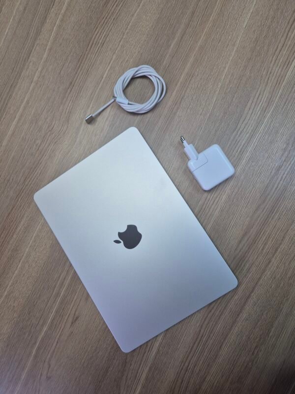 13-Inch MacBook Air M2 16GB 256GB Starlight (Pre-owned)
