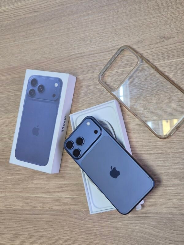 iPhone 17 Pro Max 256GB Deep Blue (Pre-owned)