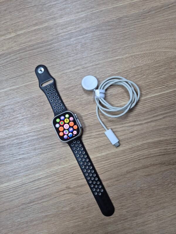 Apple Watch Ultra 49mm Titanium (Pre-owned)