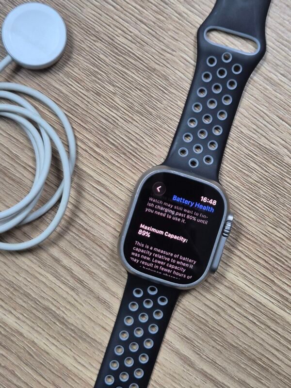 Apple Watch Ultra 49mm Titanium (Pre-owned)