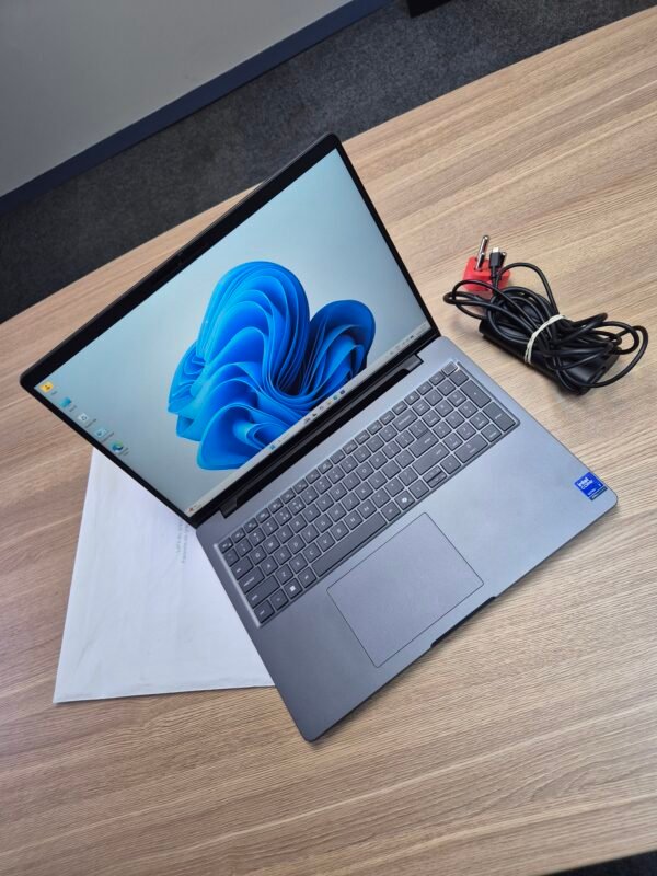 2026/08/1001292736-scaled.jpg Dell Pro Max 16 Core Ultra 7 265H 32GB RAM 1TB SSD 6G RTX Pro 500 AI Mobile Workstation (New Condition)
