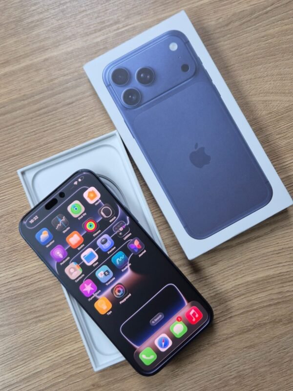 iPhone 17 Pro 256GB Deep Blue (Pre-owned)