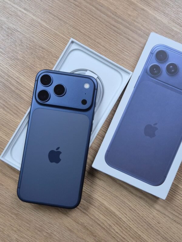 iPhone 17 Pro 256GB Deep Blue (Pre-owned)