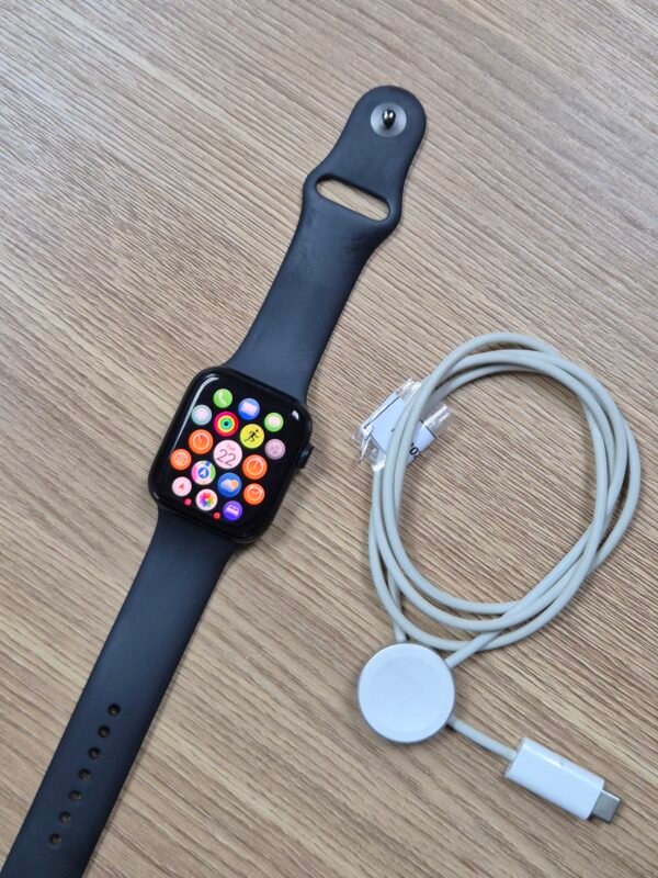 Apple Watch SE 2nd Gen 44mm GPS Only (Pre-owned)