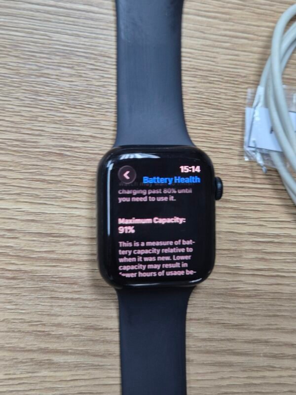 Apple Watch SE 2nd Gen 44mm GPS Only (Pre-owned)