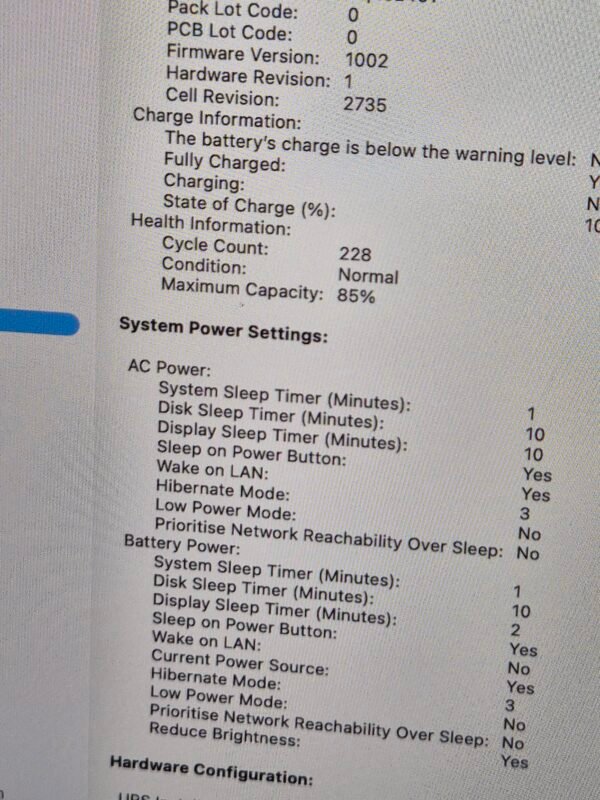 MacBook Air M1 Chip 8GB 256GB (PRE-OWNED)