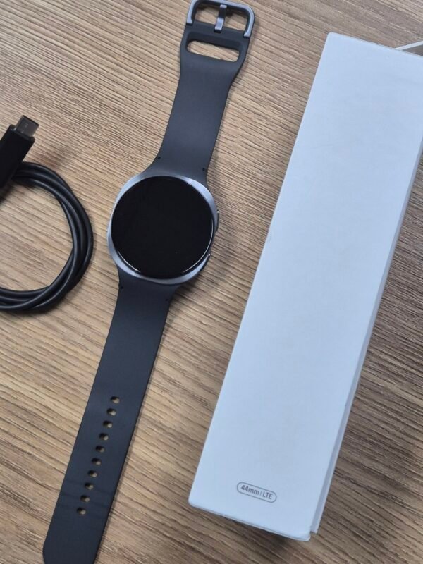 Samsung Galaxy Watch 8 44mm LTE Black (PRE-OWNED)