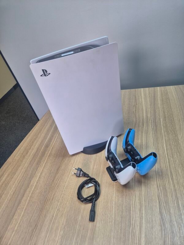 PlayStation 5 Disk Edition with Two Controllers (PRE-OWNED)